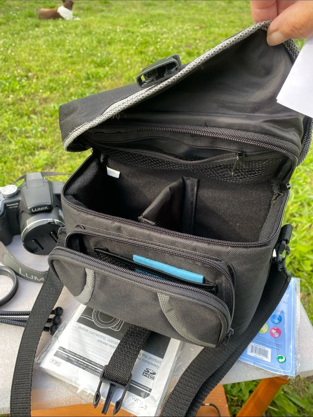 Panasonic LUMIX DMC-FZ28 10.1MP Digital Camera Tripod Case Software Complete Set